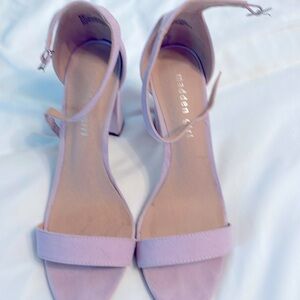 Wore 1 time 7 1/2 lavender Madden girl